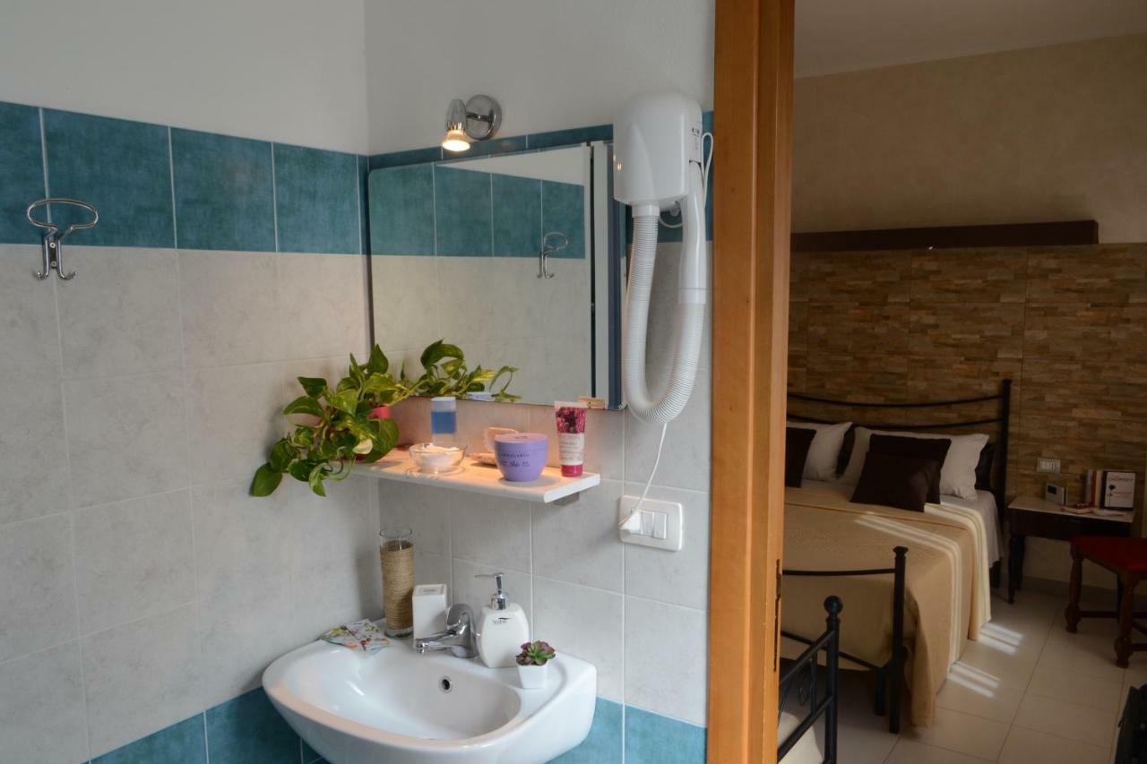B&B Blue Wave Альгеро Экстерьер фото